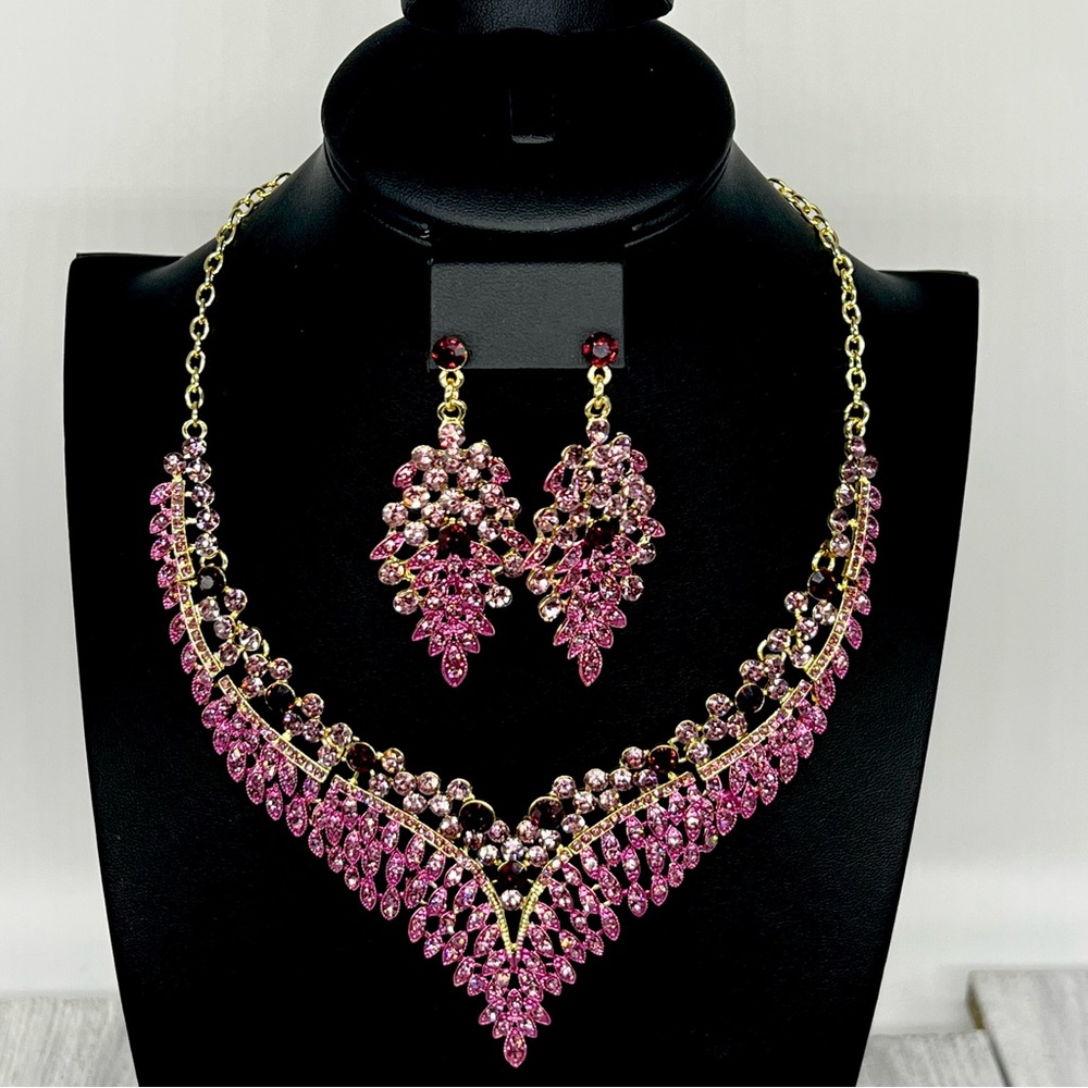 273. Stunning Bridal Set - Pink Fuchsia Red Faceted Rhinestones in Gold Setting